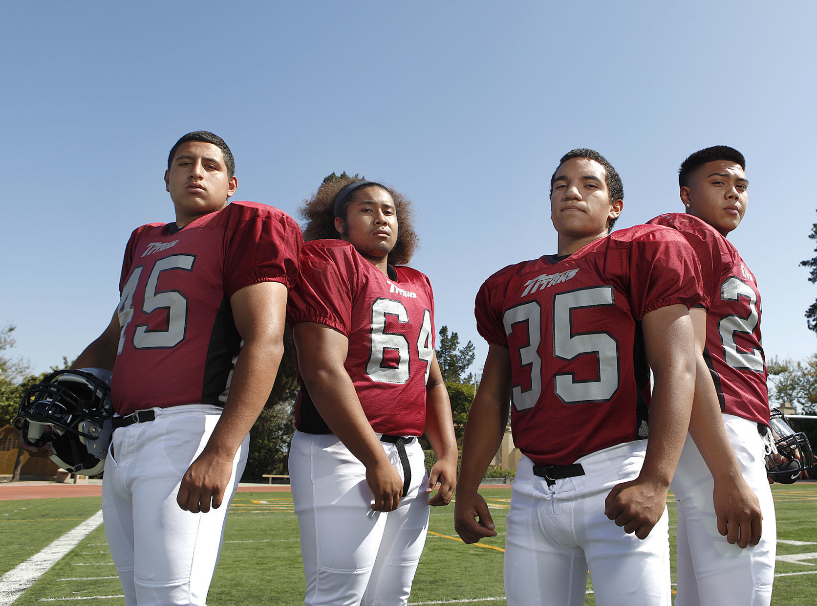 080815 Football tab NHS01.jpg